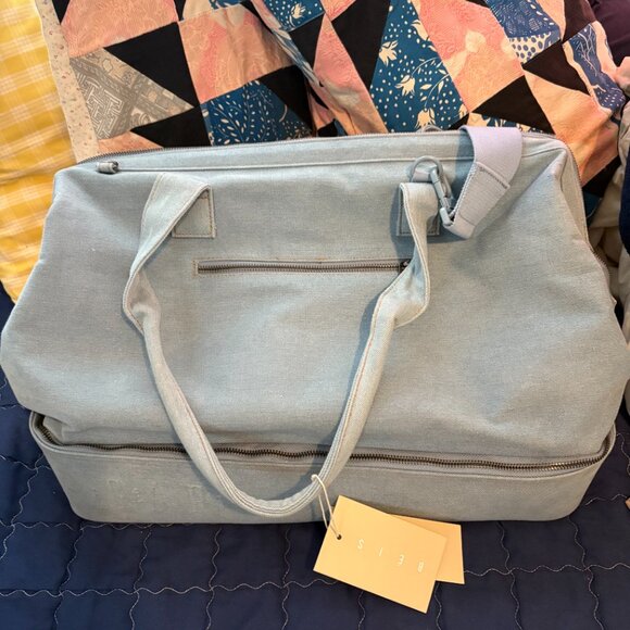 Gap x BÉIS The Weekender in Denim Blue - Picture 8 of 11